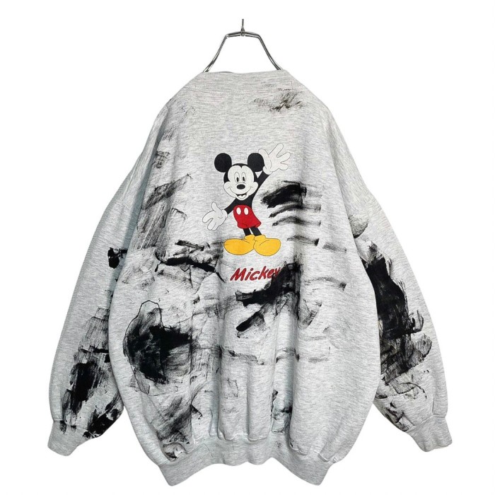 90s Mickey custom paint sweatshirt | Vintage.City Vintage Shops, Vintage Fashion Trends