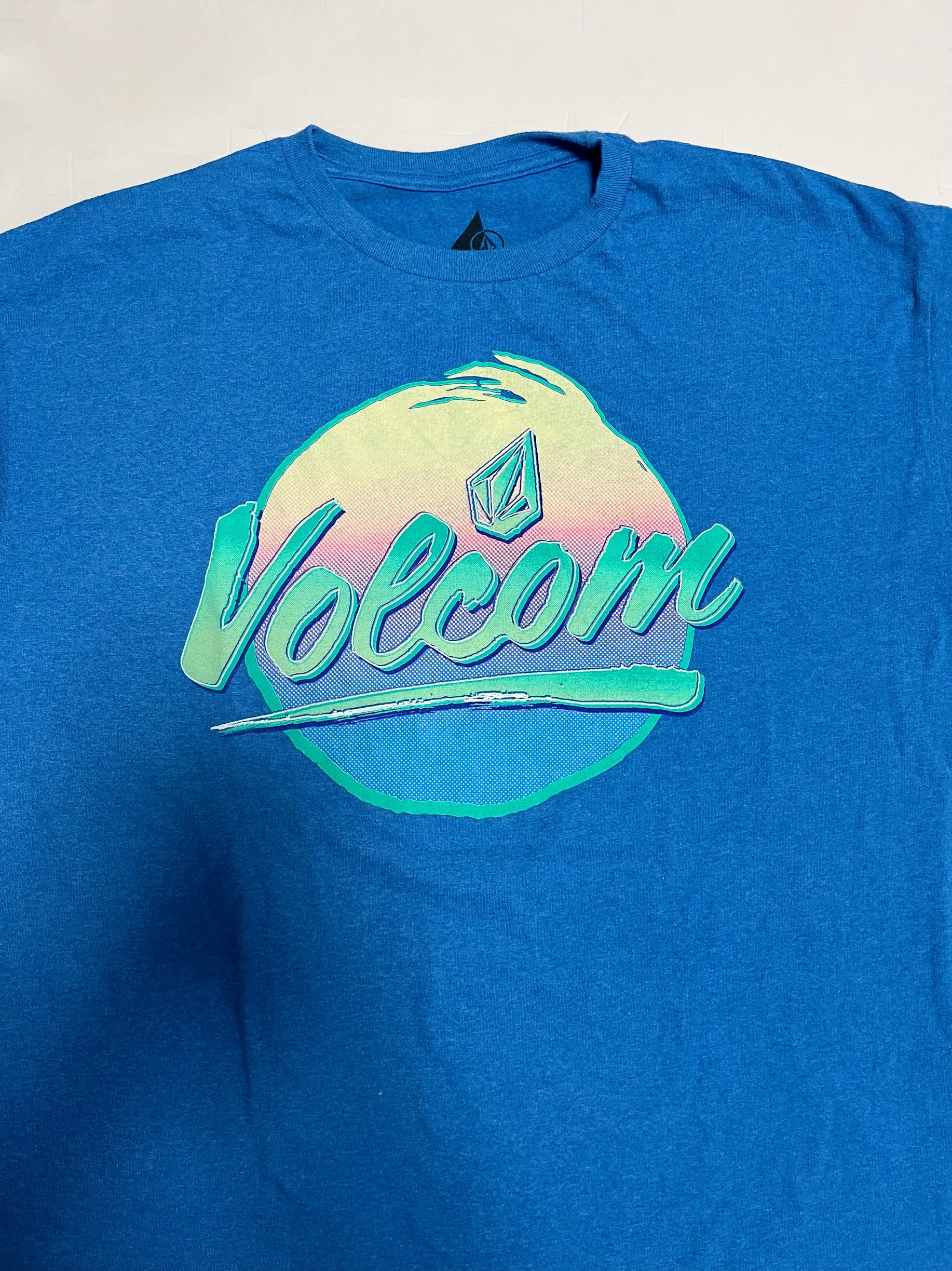 VOLCOM】00's ボルコム サーフスケート 半袖 ロゴTシャツ | Vintage.City