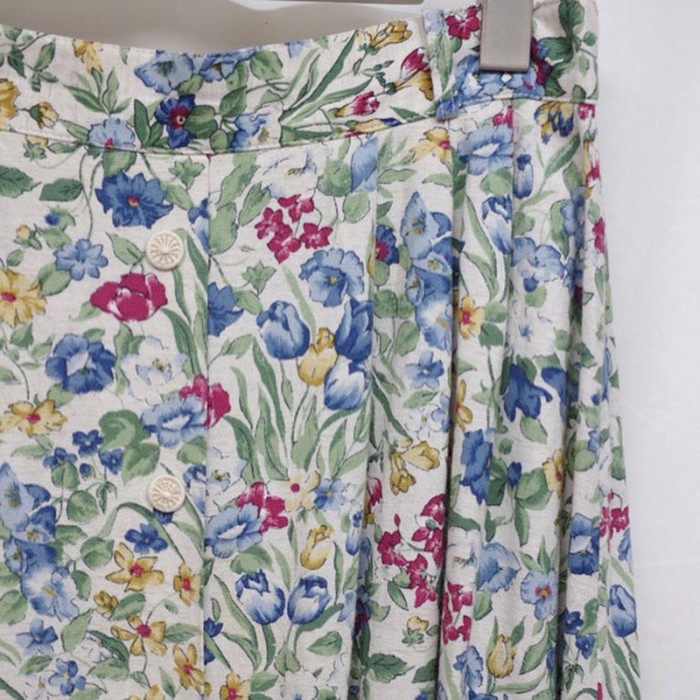 糸ボタン付きフラワープリントのスカート | Vintage.City 古着屋、古着コーデ情報を発信