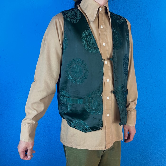 China Embroidery Green Vest / 古着 チャイナ デザイン ベスト vintage ヴィンテージ | Vintage.City Vintage Shops, Vintage Fashion Trends