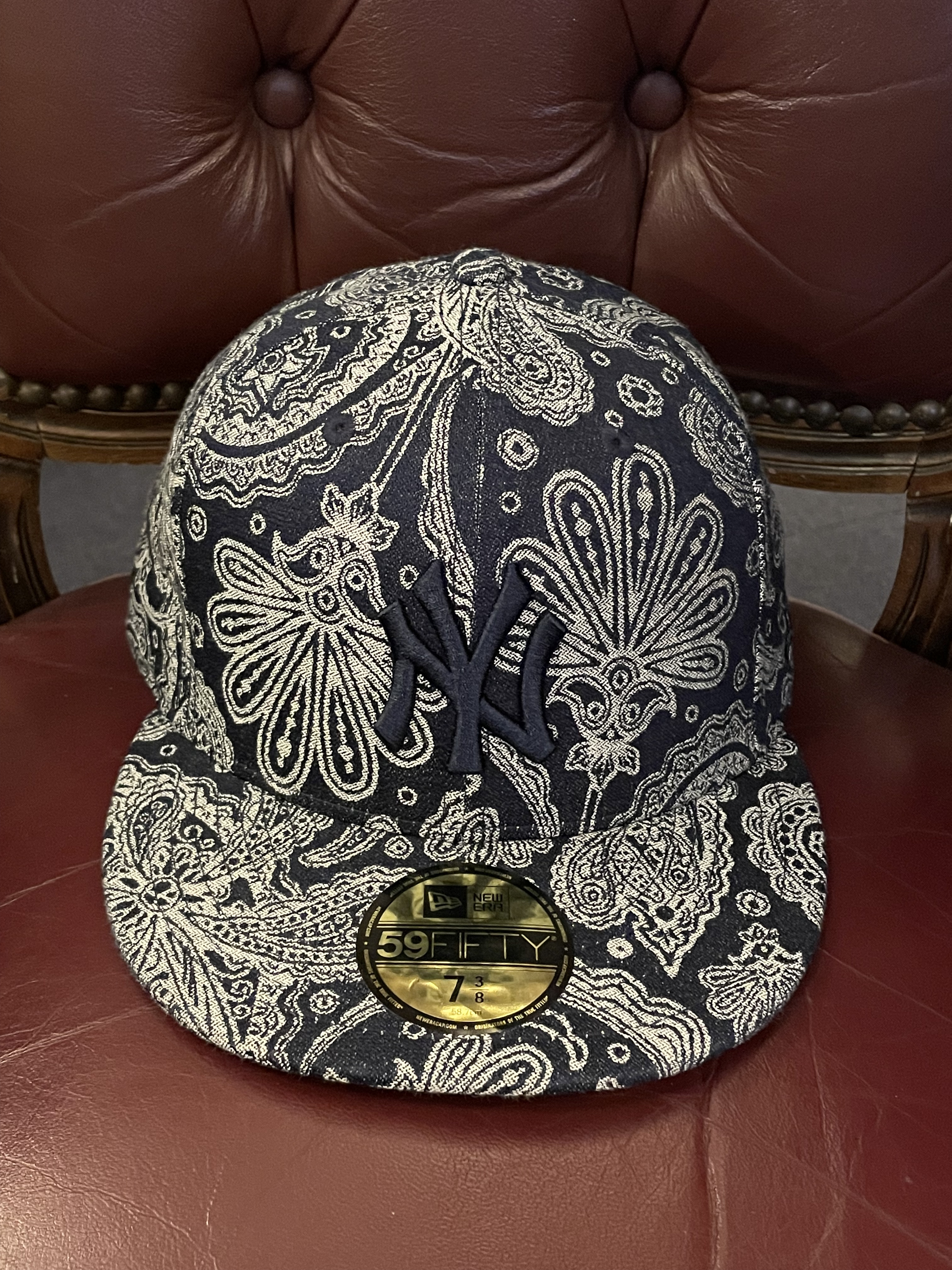 NEW ERA × NEW YORK YANKEES 総柄デニムベースボールキャップ