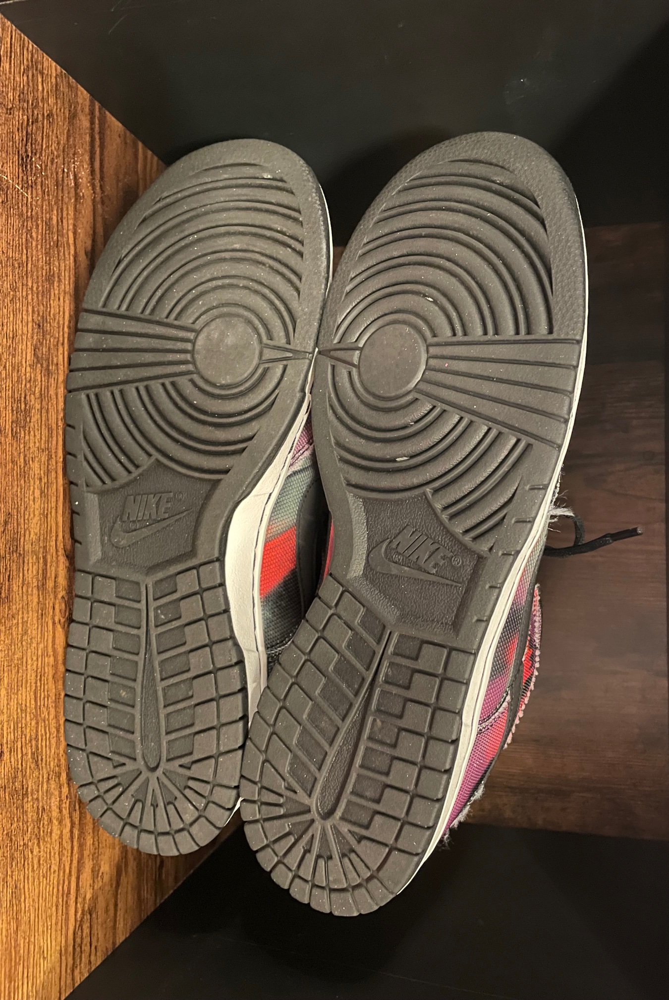 送料無料SALE29cm 新品 ナイキ ダンク ロー グラフィティ ブラック レッド Nike 靴