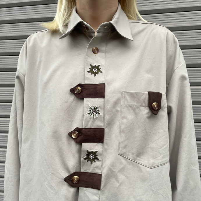JUPITER　チロリアンシャツ　刺繍デザイン　シンプル　ビンテージ