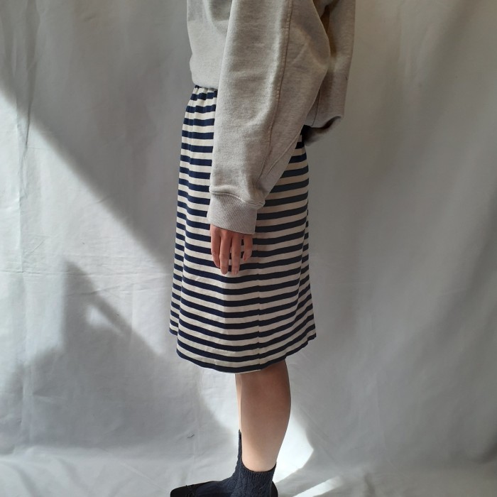 border design skirt | Vintage.City 古着屋、古着コーデ情報を発信