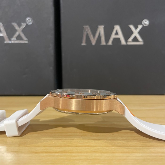 【値下げ中】MAX メンズ腕時計