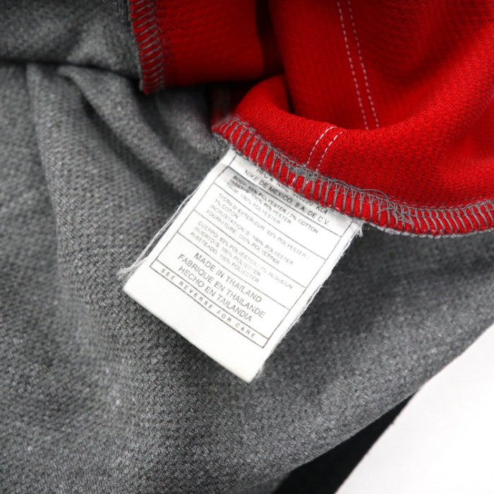 NIKE VネックTシャツ M グレー コットン ワンポイントロゴ刺繍 90年代 | Vintage.City 古着屋、古着コーデ情報を発信
