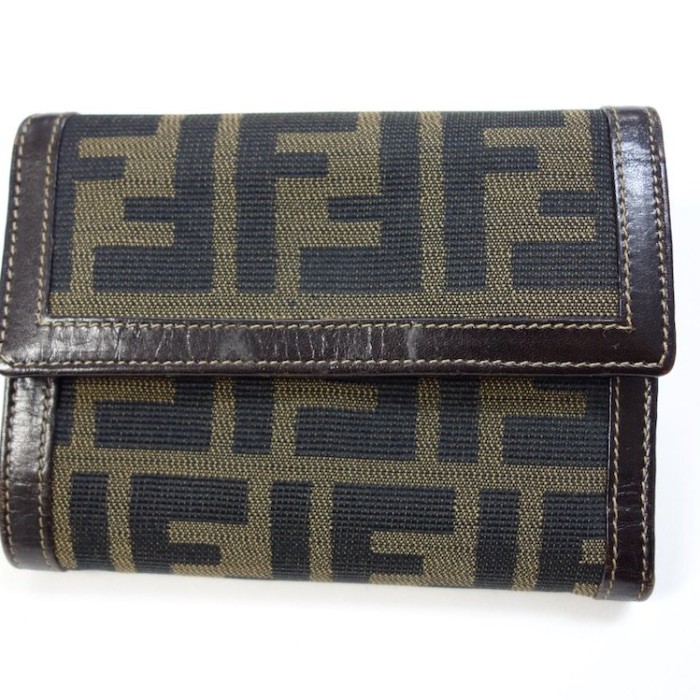 FENDI フェンディ ズッカ柄 三つ折り財布 MADE IN ITALY | Vintage.City Vintage Shops, Vintage Fashion Trends