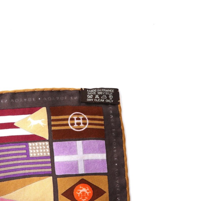 HERMES スカーフ カレ90 EN VOYAGE マルチカラー 総柄 シルク 国旗 フランス製 | Vintage.City 古着屋、古着コーデ情報を発信