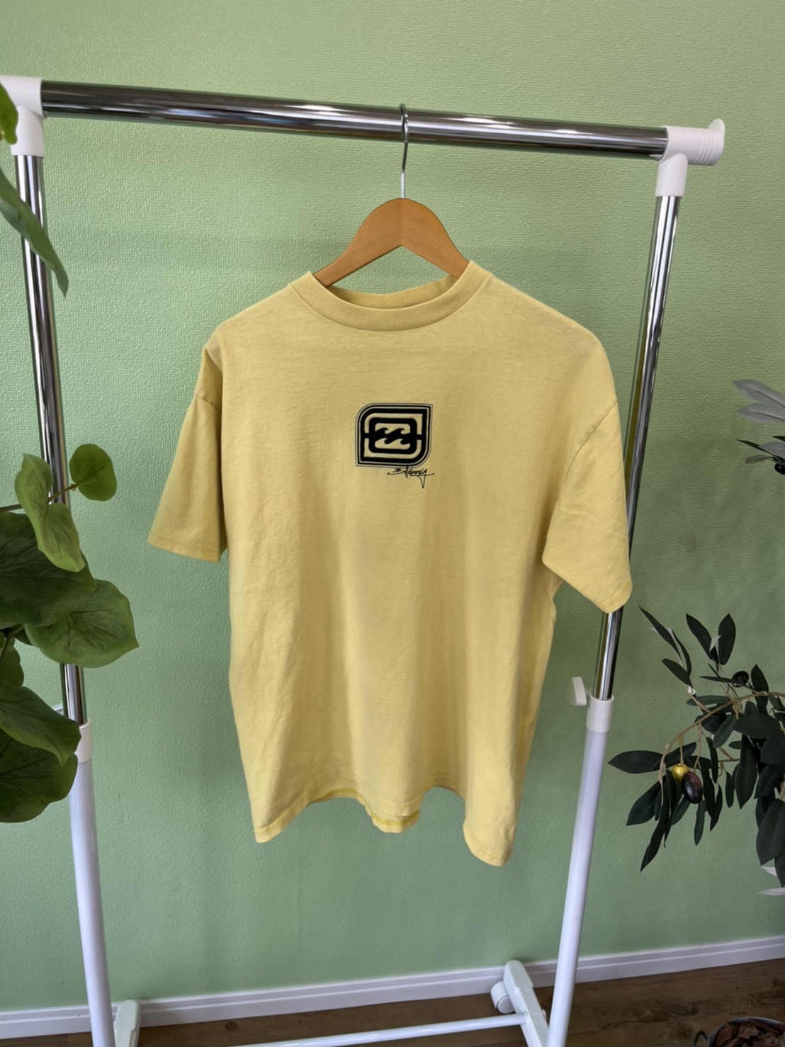 Billabong】00's vintage billabong Y2K logo yellow t-shirt (men's L