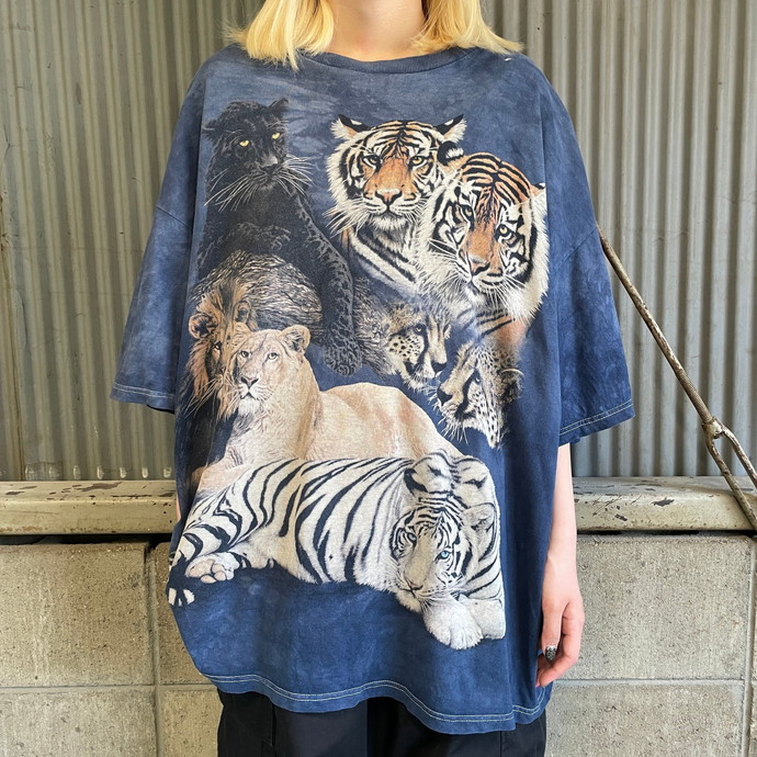 オールド　アニマル　ネコ　トラ　ライオン　ネコ科　総柄　Tシャツ　XL 大きめ
