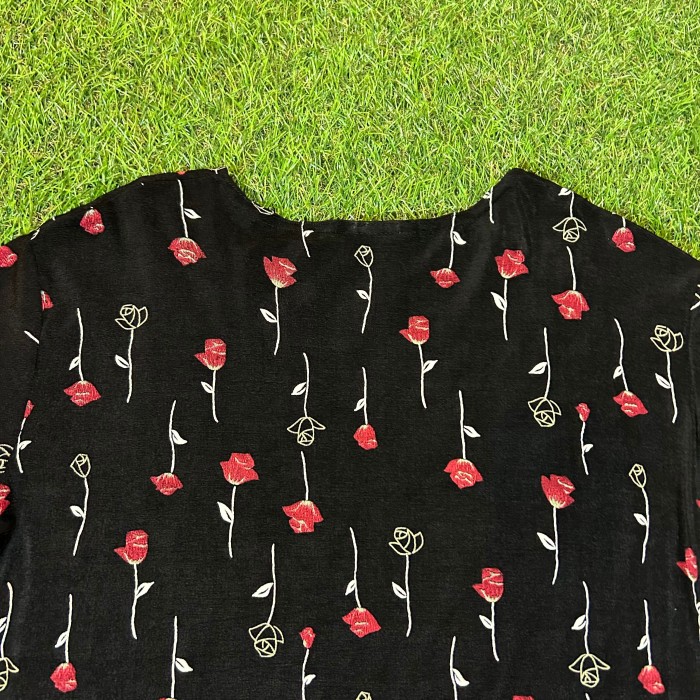 90s Rose Pattern T-Shirt / Vintage ヴィンテージ 古着 バラ ローズ ガーリー 黒 ブラック Tシャツ 半袖 | Vintage.City 古着屋、古着コーデ情報を発信