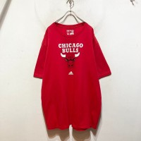 “CHICAGO BULLS” Print Tee | Vintage.City 古着屋、古着コーデ情報を発信