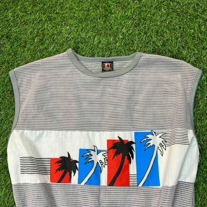 80s Palm Tree Mesh Tank Top / Made In USA 古着 Vintage ヴィンテージ タンクトップ ベスト ノースリーブ サーフ グレー メッシュ アメリカ製 | Vintage.City Vintage Shops, Vintage Fashion Trends