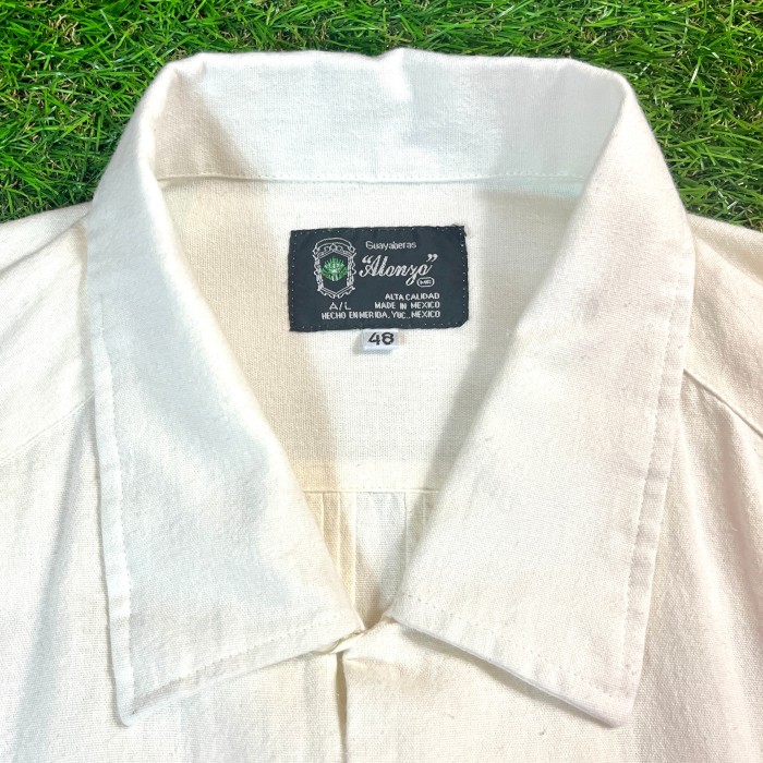 White Color Guayabera Shirt / キューバシャツ Made In Mexico 刺繍 白 コットン Lサイズ メキシコ製 | Vintage.City Vintage Shops, Vintage Fashion Trends