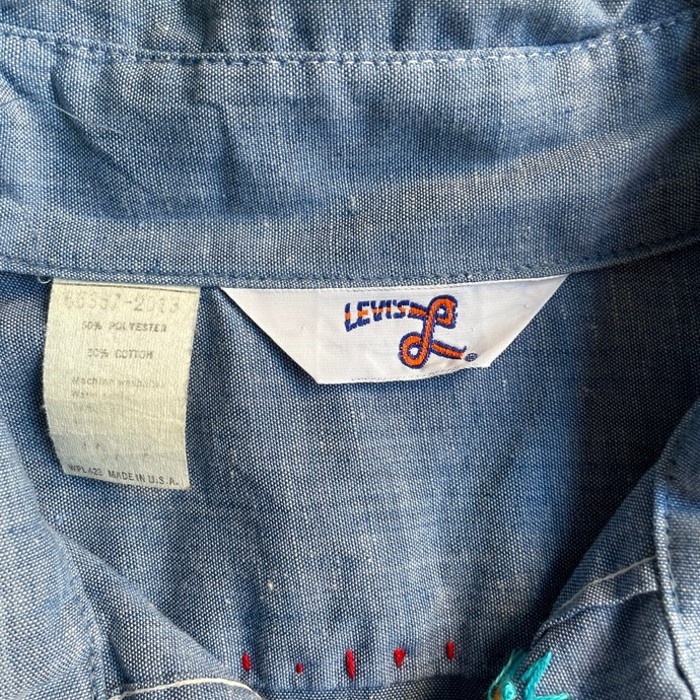 70年代 Levi's リーバイス 手刺繍デザイン シャンブレーシャツ メンズS相当 レディース | Vintage.City 古着屋、古着コーデ情報を発信