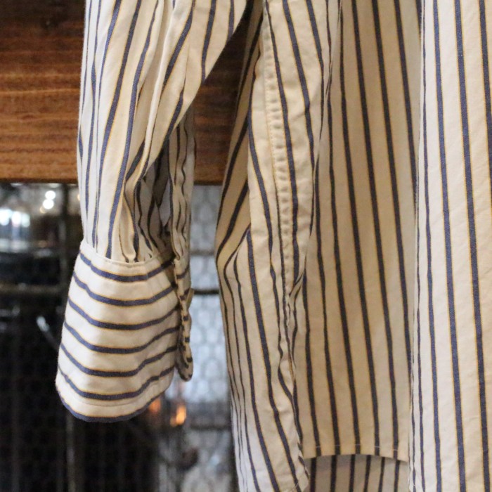 Brooks Brothers striped shirt Lサイズ　ブルックスブラザーズ　長袖シャツ　ストライプシャツ　キレイめ　古着　大人古着　ボタンダウンシャツ　秋冬春　スラックスにコーディネート　020902 | Vintage.City Vintage Shops, Vintage Fashion Trends