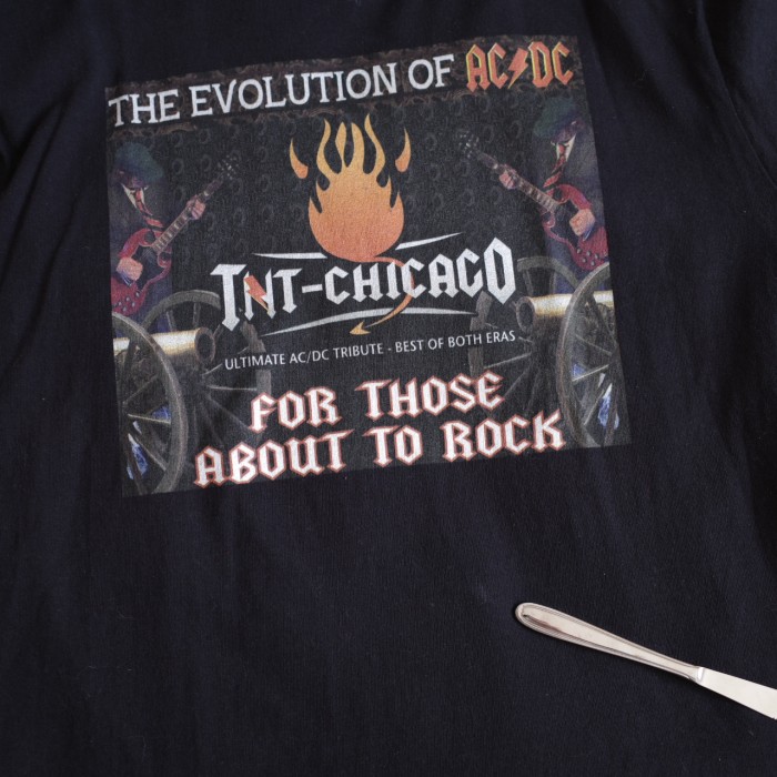 US古着AC/DC 2015年TNT ChicagoバンドTシャツ両面プリント L ロックT バンT海外古着 | Vintage.City 古着屋、古着コーデ情報を発信