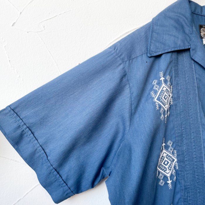Embroidery design shirt 刺繍 シャツ | Vintage.City Vintage Shops, Vintage Fashion Trends