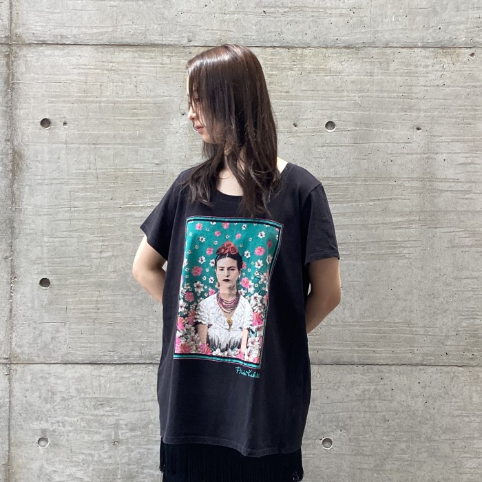 Frida Kahlo アートTシャツ アーティストTシャツ 人物Tシャツ fcl-192 | Vintage.City 古着屋、古着コーデ情報を発信