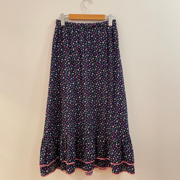 Ruffled long skirt | Vintage.City 古着屋、古着コーデ情報を発信