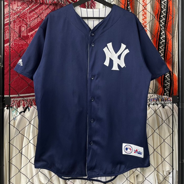 MLB ニューヨークヤンキース チーム系 ゲームシャツ ベースボールシャツ リバーシブル ワンポイント 刺繍 マジェスティック 古着 古着屋 埼玉 ストリート オンライン 通販 | Vintage.City Vintage Shops, Vintage Fashion Trends