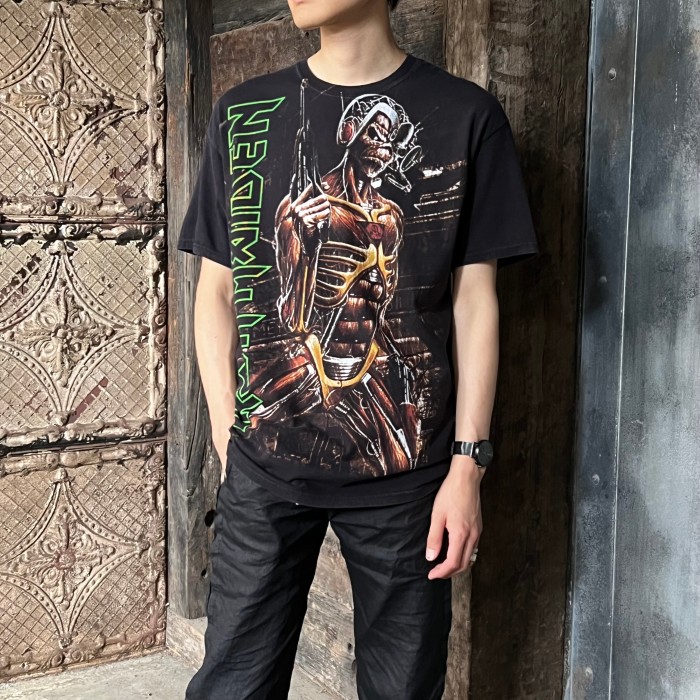 アイアン・メイデン　ヘヴィメタルバンド　半袖Tシャツ　　ブラック　XL