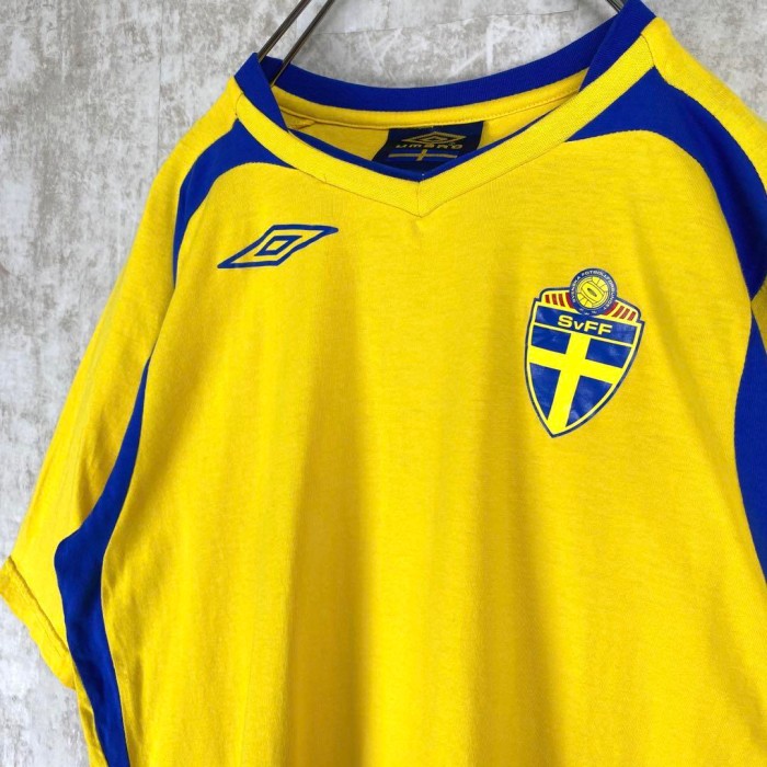 古着 アンブロ サッカー スウェーデン代表 Tシャツ ロゴプリント 青