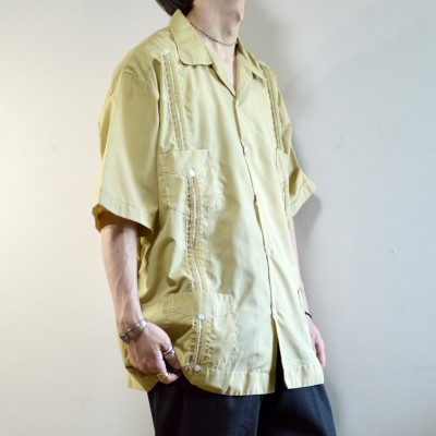 古着 オーバーサイズ キューバシャツ 半袖シャツ 刺繍 デザイン 
