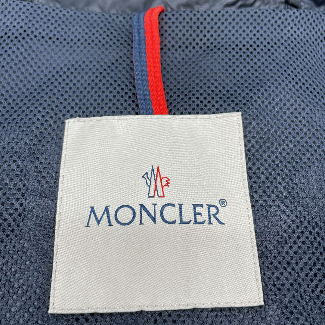 Moncler モンクレール ジップアップ ジャンバー ブルゾン フリル