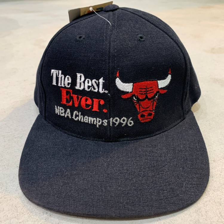 デッドストック 90s NBA シカゴブルズ 刺繍ロゴキャップ ブラック フリー