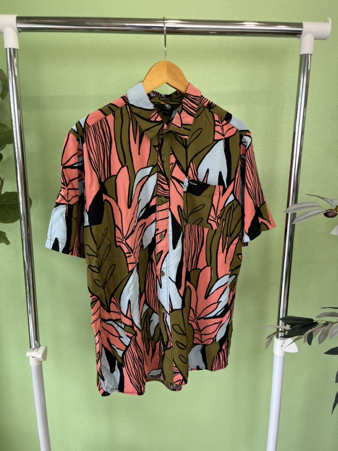 VOLCOM】USED All Over Pattan Aloha Shirt ボルコム オールオーバー
