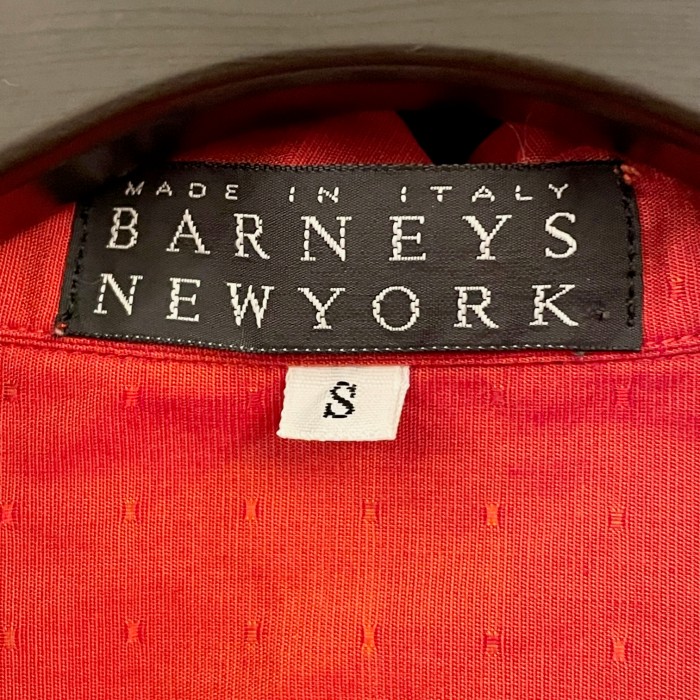 MADE IN ITALY製 BARNEYS NEWYORK 半袖開襟シャツ レッド Sサイズ | Vintage.City 古着屋、古着コーデ情報を発信