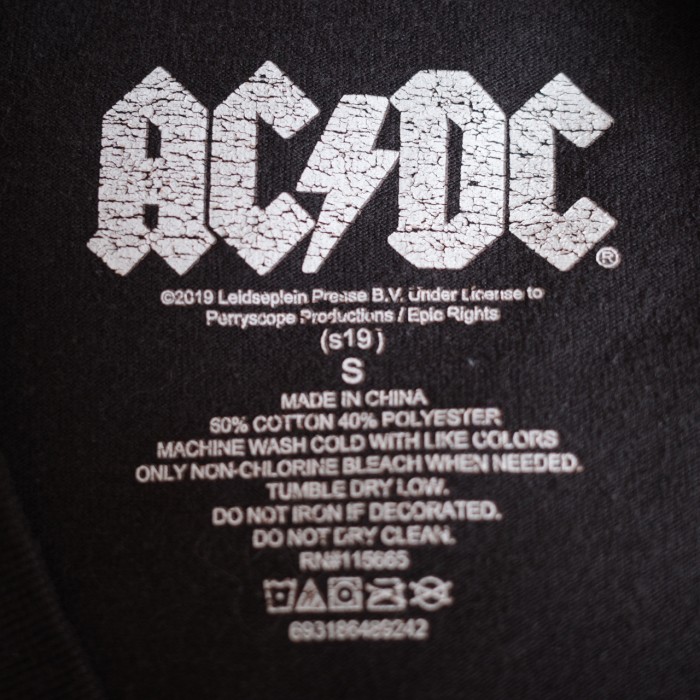 US古着 AC/DC  バンドTシャツ S 全面プリント エーシーディーシー  バンT | Vintage.City 빈티지숍, 빈티지 코디 정보