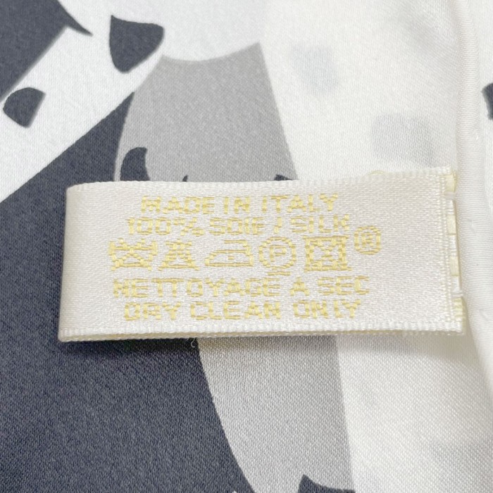 Cartier カルティエ スカーフ 65cm シルク レオパード ヒョウ柄 ホワイト/ブラック | Vintage.City 古着屋、古着コーデ情報を発信