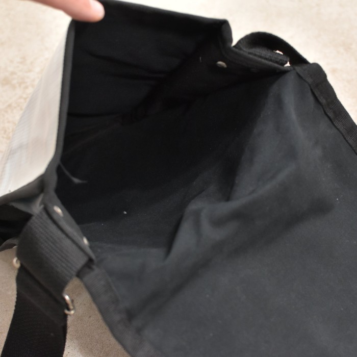 BAUMM バウム パラグライダー素材 再構築 ショルダーバッグ アップサイクル SDGs 再利用 BAUMM recycle fabric shoulder bag | Vintage.City 古着屋、古着コーデ情報を発信