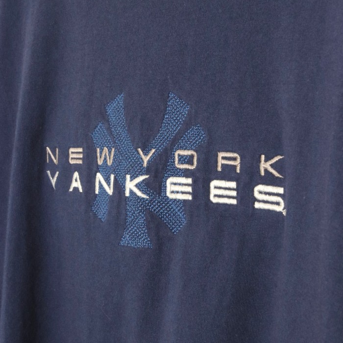 00s majestic newyork yankees embroidered Tee | Vintage.City 빈티지숍, 빈티지 코디 정보