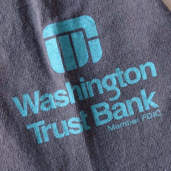 WASHINGTON TRUST BANK 古着 フルーツオブザルーム 半袖 プリント Tシャツ USA古着 コットン メンズS @BB0092 | Vintage.City 古着屋、古着コーデ情報を発信