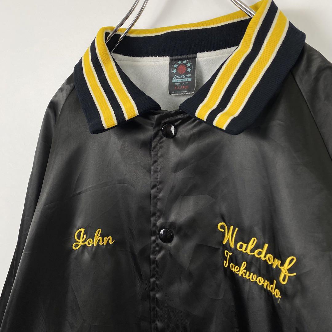 90s USA製 古着 ナイロンスタジャン 刺繍 襟付き 光沢 黒黄色 XL