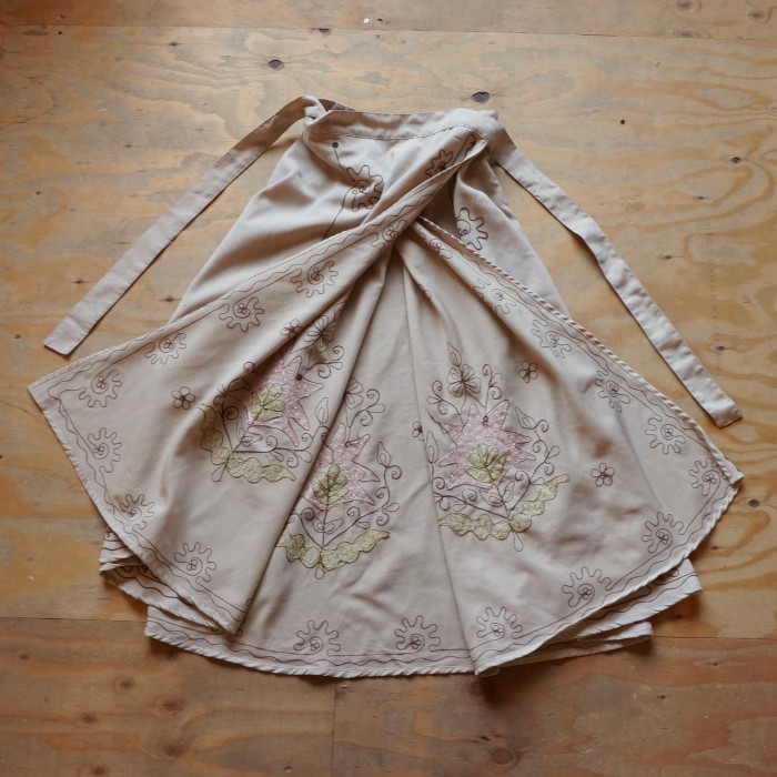 JAGANNATH フラワー刺繍 巻きスカート フレアスカート | Vintage.City 빈티지숍, 빈티지 코디 정보