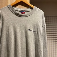 90s-00s Champion ワンポイント　刺繍　ロングスリーブ　Tシャツ　Lサイズ　グレー　C167 | Vintage.City 古着屋、古着コーデ情報を発信