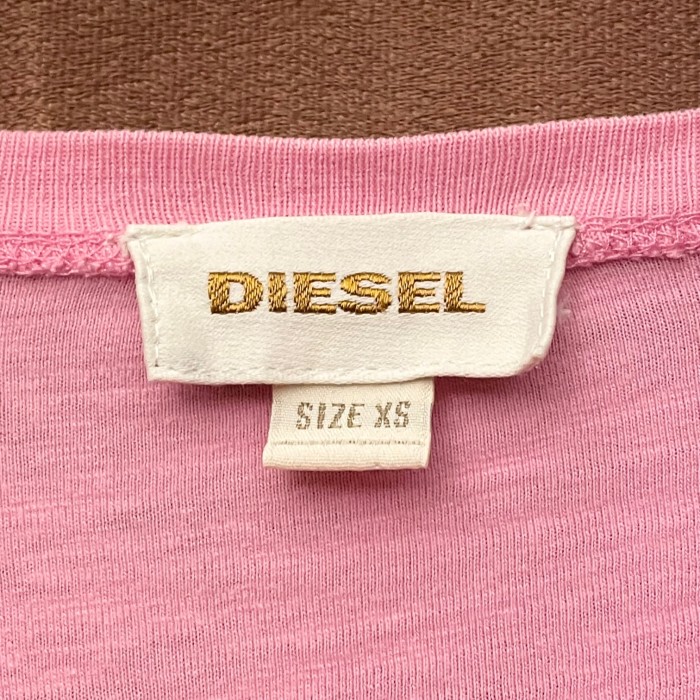 DIESEL VネックTシャツ ピンク XSサイズ | Vintage.City 古着屋、古着コーデ情報を発信