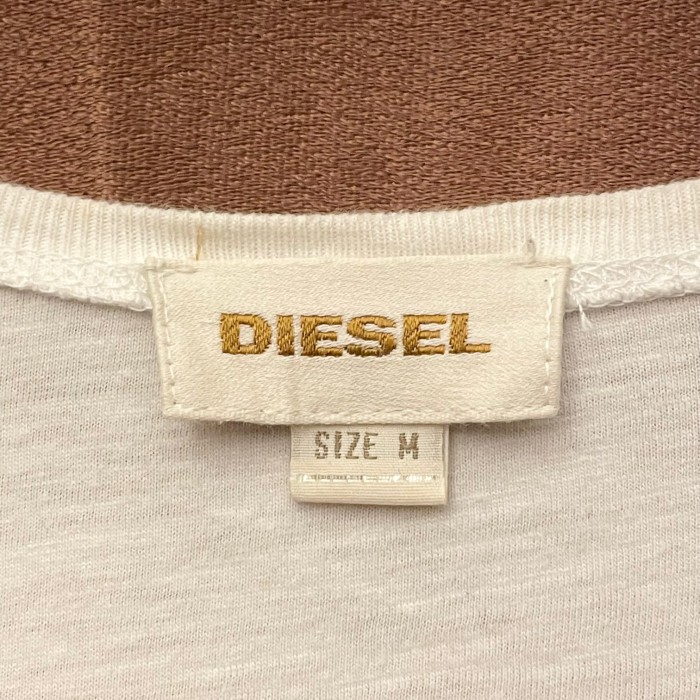 DIESEL VネックTシャツ アイボリー Mサイズ | Vintage.City 古着屋、古着コーデ情報を発信