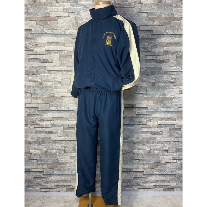 French military school logo sporty set-up | Vintage.City 古着屋、古着コーデ情報を発信