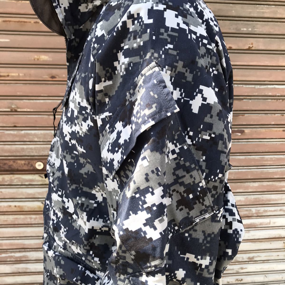 ジャケット/アウター米軍実物ゴアテックスパーカー防水ミリタリーGORE−TEXジャケットLARGE