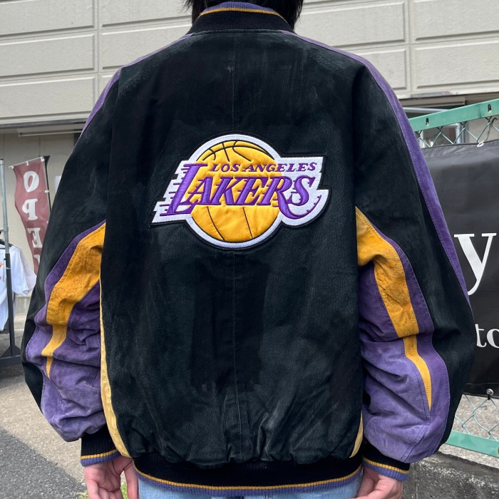 レザー スタジャン NBAオフィシャル レイカーズ Lakers ワッペンあり