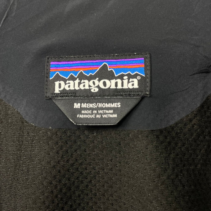 17年製 patagonia パタゴニア 企業ロゴ 刺繍 アズジャケット メンズM
