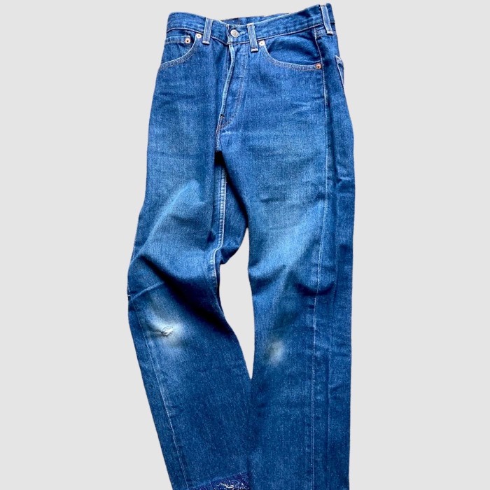 90’s Levi’s 501 Denim Fringe Pants USA | Vintage.City Vintage Shops, Vintage Fashion Trends