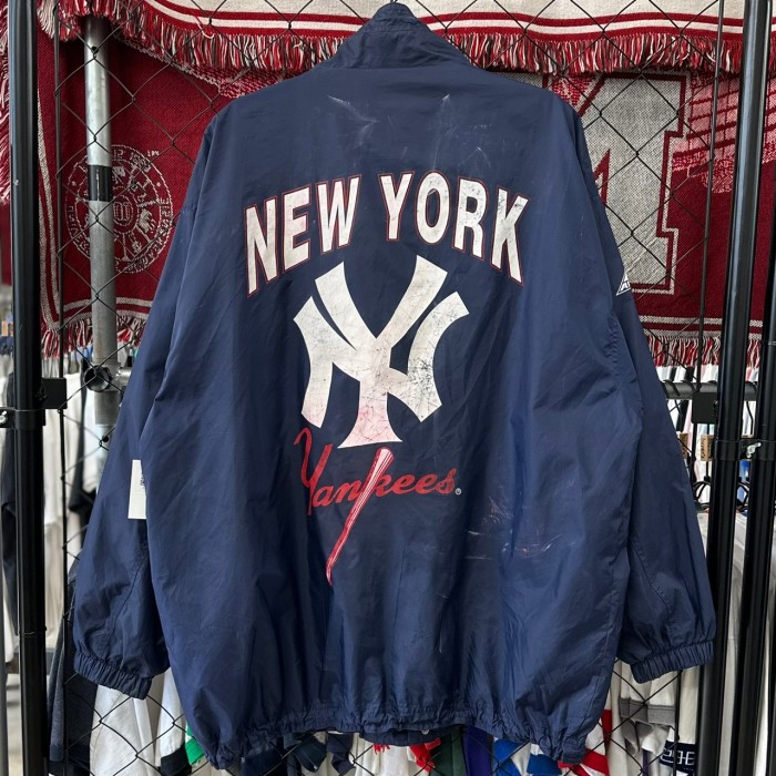 90s MLB ニューヨークヤンキース チーム系 ナイロンジャケット フーディー ドローコード XL 古着 古着屋 埼玉 ストリート オンライン 通販 アメカジ ビンテージ 23A1368 | Vintage.City Vintage Shops, Vintage Fashion Trends