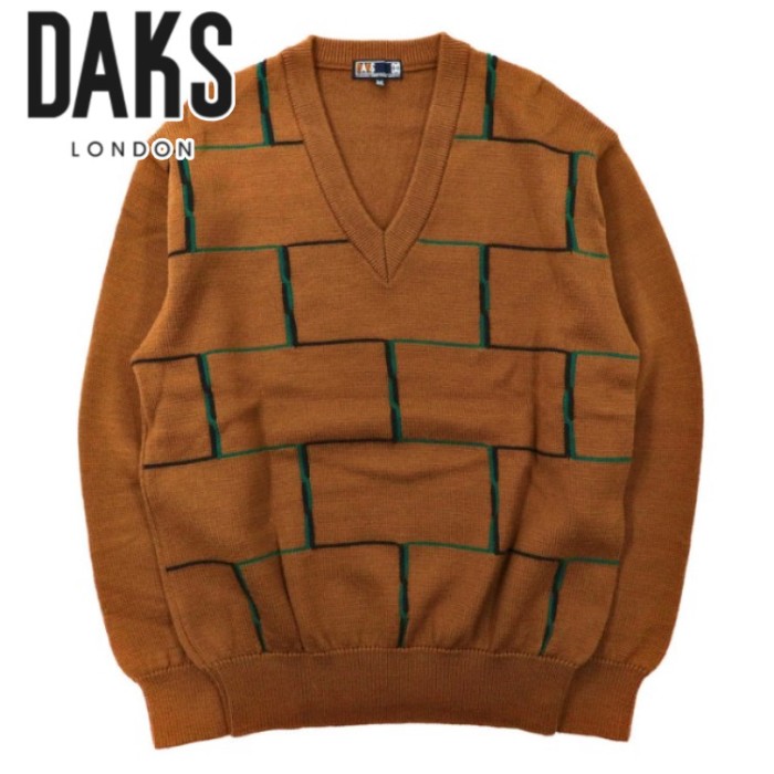 ご購入者決まりました　新品　未使用　DAKS  Vネックセーター