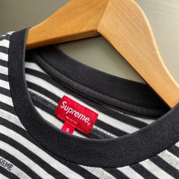 Supreme Logo Stripe S/S Top Tシャツ | Vintage.City